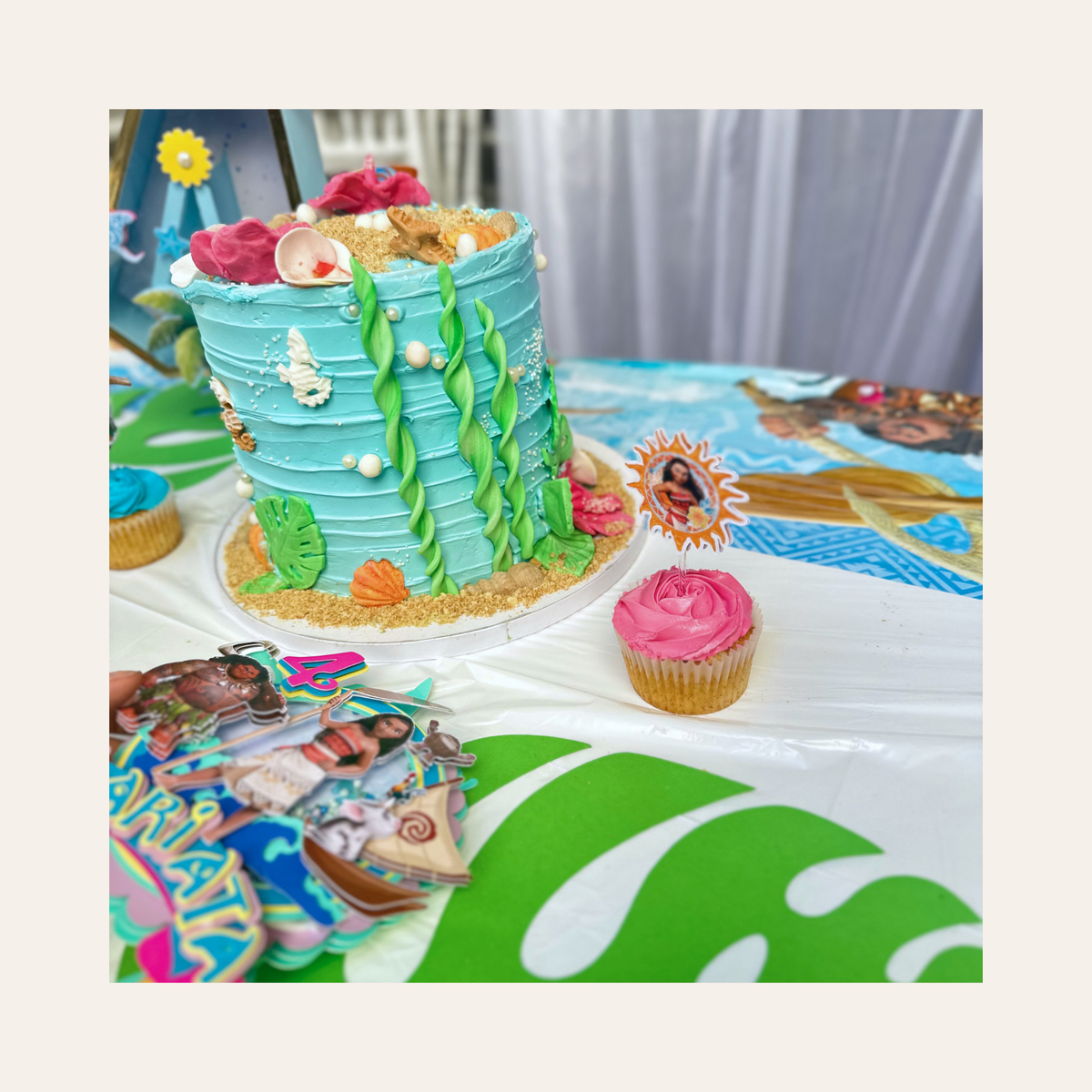 Cupcake Toppers Vaiana — Atelier Mooka & Co Atelier Mooka & Co